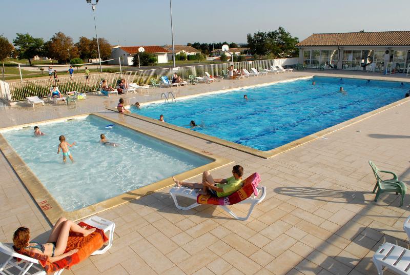 Azureva Aparthotel 3*