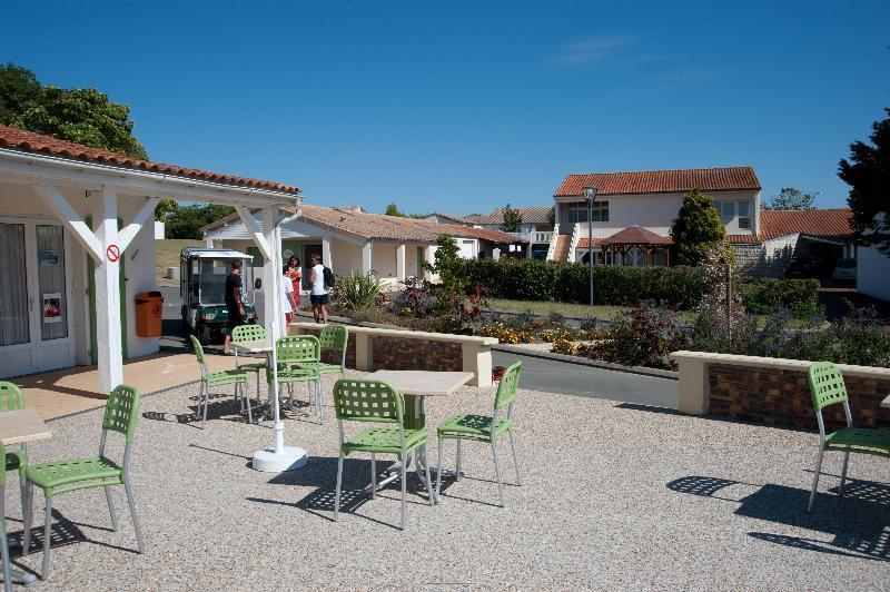 Azureva Aparthotel 3*